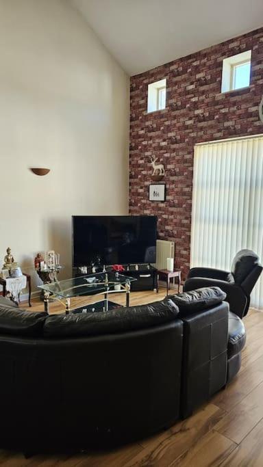 Open Planned Apartment Бёкенхэд Экстерьер фото